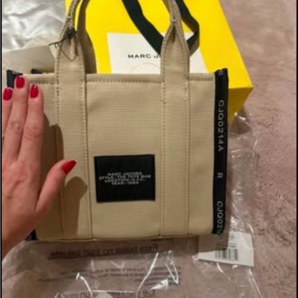 Marc Jacobs Tan and Black Tote Bag - Picture 2 of 3